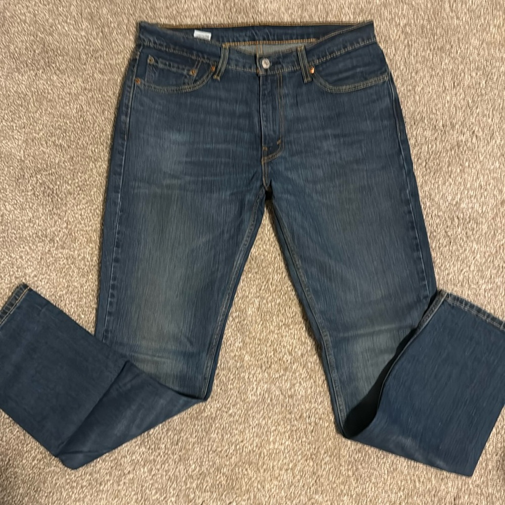 Levis jeans